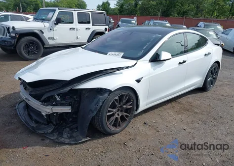 2022 Tesla Model S Dual Motor All-Wheel Drive from USA, damaged, VIN 5YJSA1E58NF467644